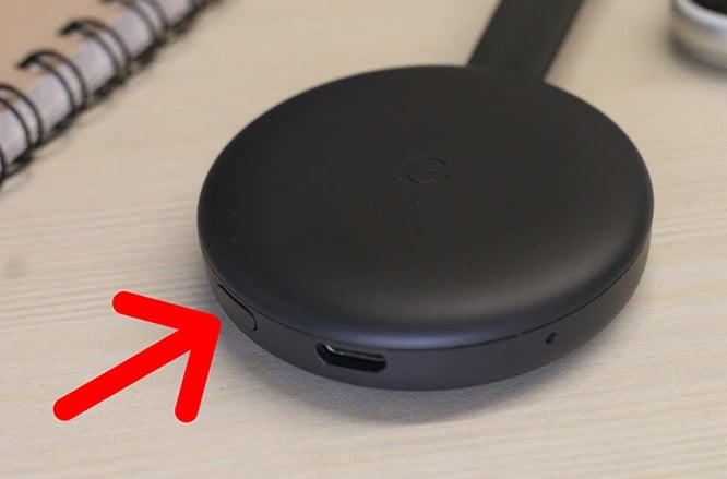 mikrocomputer ansvar løst How to Reset Your Chromecast : HelloTech How
